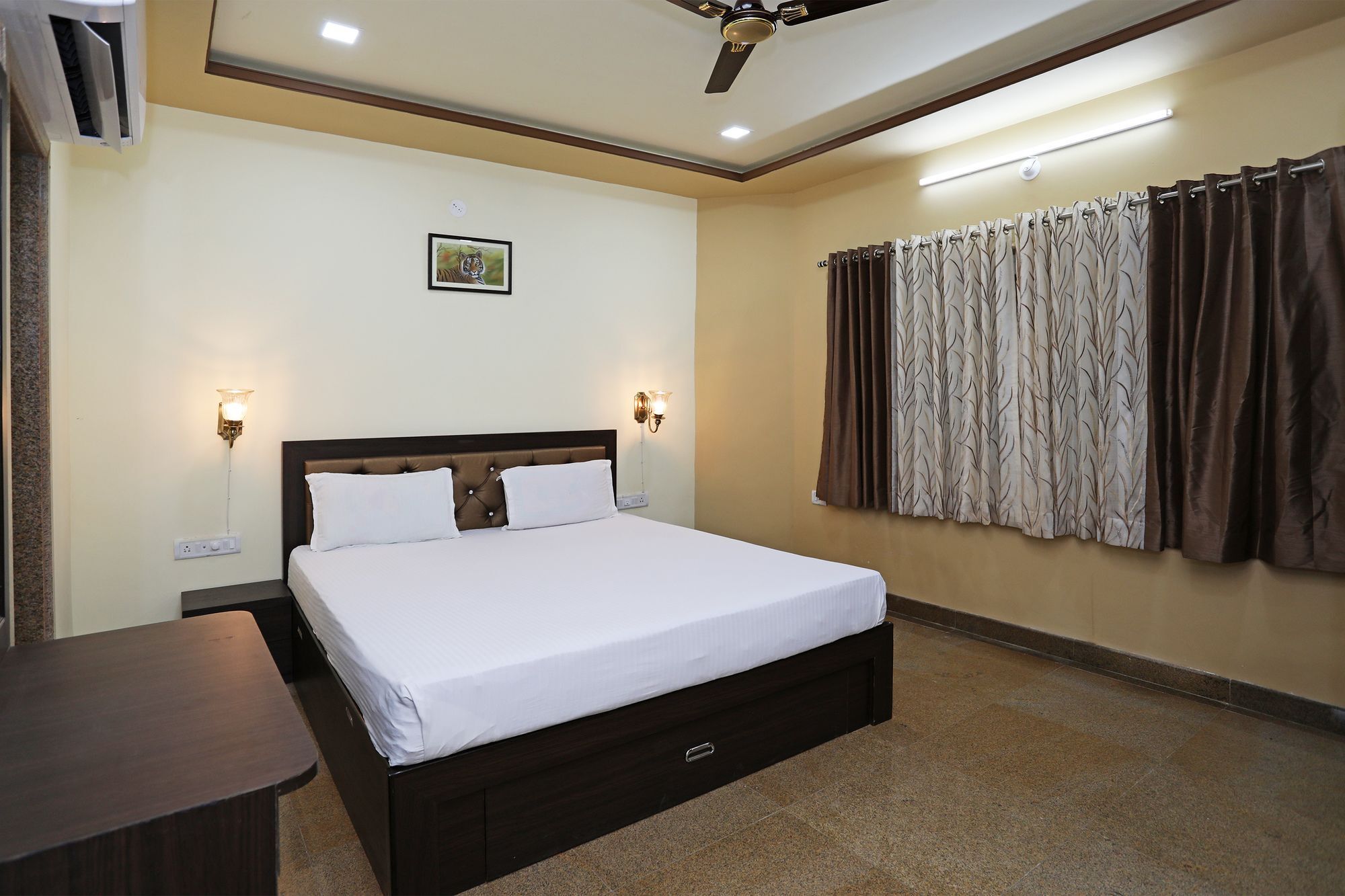 Oyo 9428 Hill View Room Goverdhan Vilas Udaipur Eksteriør bilde