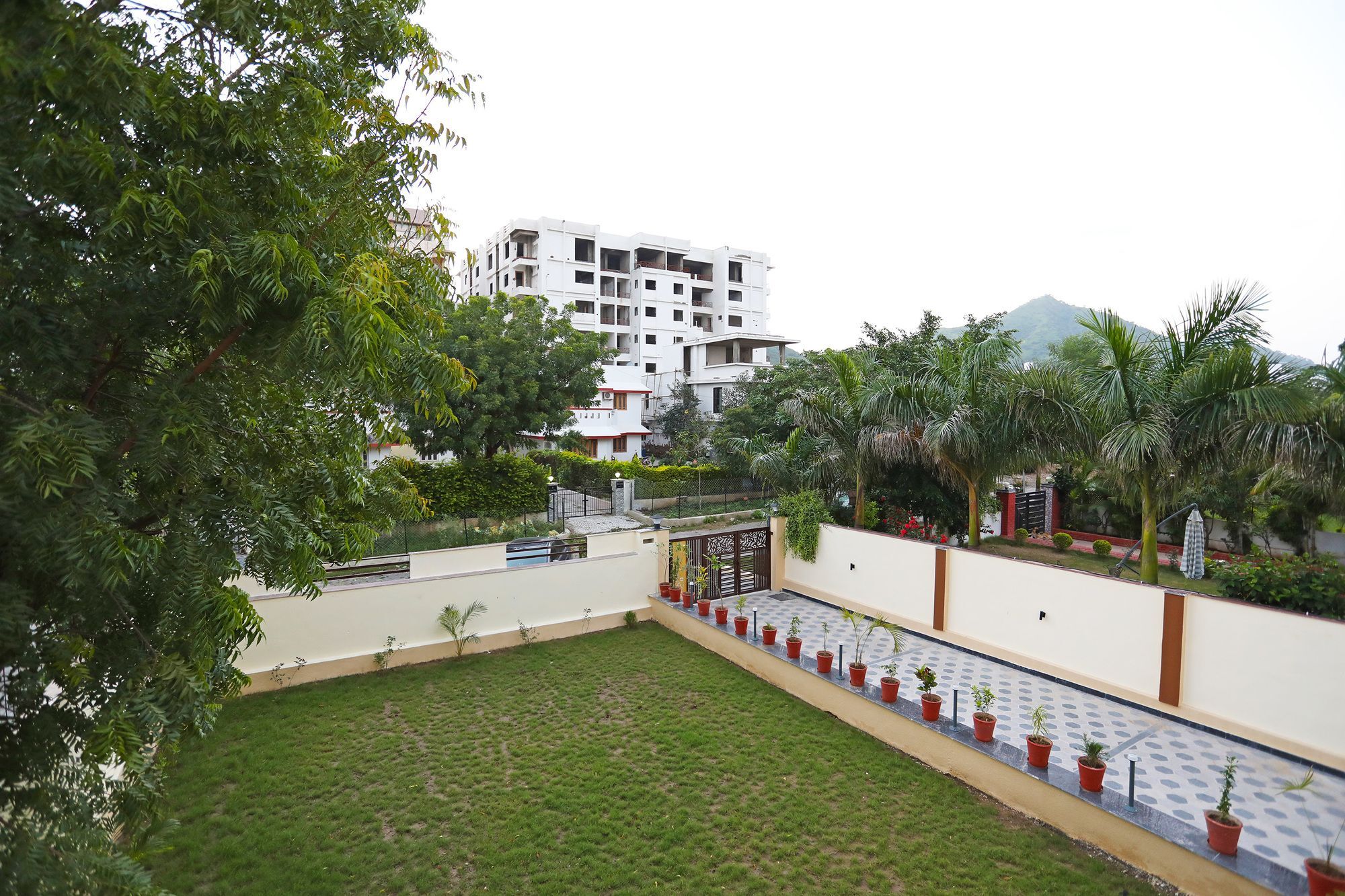 Oyo 9428 Hill View Room Goverdhan Vilas Udaipur Eksteriør bilde
