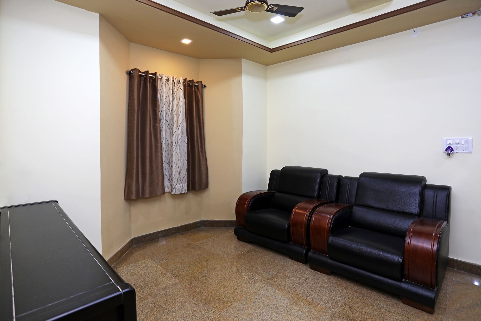 Oyo 9428 Hill View Room Goverdhan Vilas Udaipur Eksteriør bilde